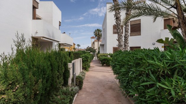 Reventa - Apartamentos -
Orihuela Costa - La Zenia