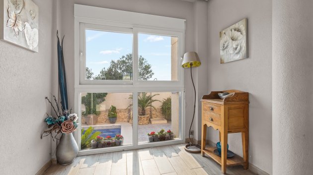 Reventa - Chalets -
Orihuela Costa - Playa Flamenca