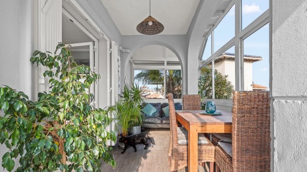 Reventa - Chalets -
Orihuela Costa - Playa Flamenca