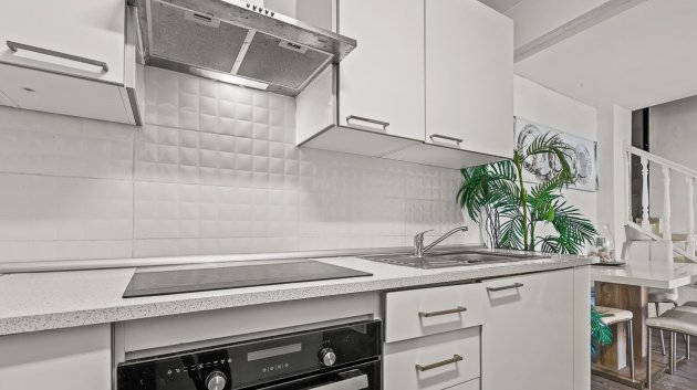 Reventa - Chalets -
Orihuela Costa - Playa Flamenca