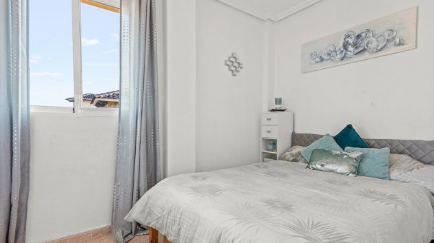 Reventa - Chalets -
Orihuela Costa - Playa Flamenca