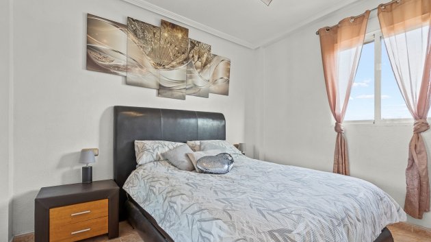 Reventa - Chalets -
Orihuela Costa - Playa Flamenca