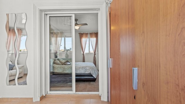 Reventa - Chalets -
Orihuela Costa - Playa Flamenca