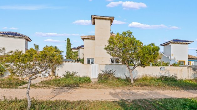 Reventa - Chalets -
Orihuela Costa - Playa Flamenca