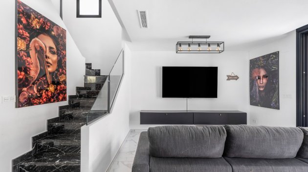 Reventa - Chalets -
Los Montesinos - La Herrada