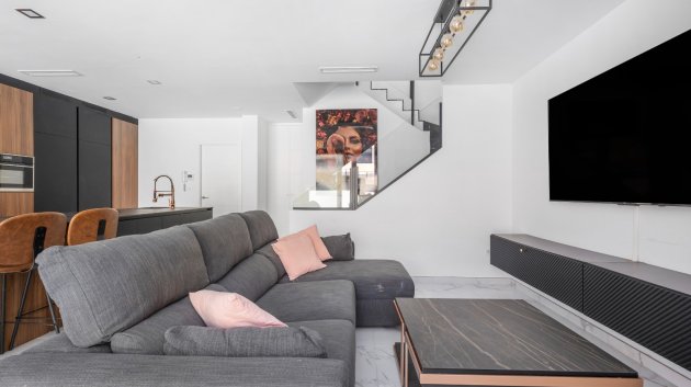 Reventa - Chalets -
Los Montesinos - La Herrada