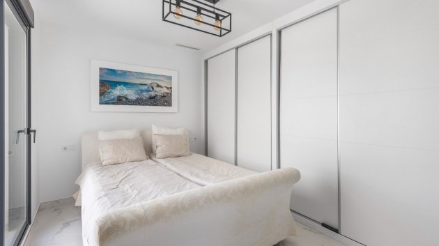 Reventa - Chalets -
Los Montesinos - La Herrada