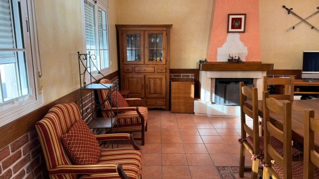 Resale - Townhouse -
Los Montesinos