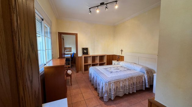 Resale - Townhouse -
Los Montesinos