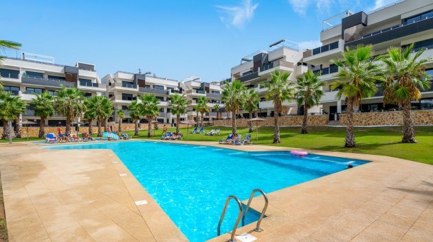 Reventa - Apartamentos -
Orihuela Costa - Los Altos