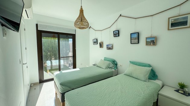 Resale - Townhouse -
Algorfa