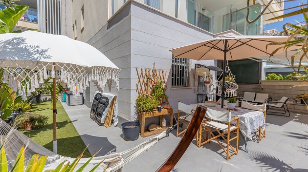 Reventa - Apartamentos -
La Mata - Playa