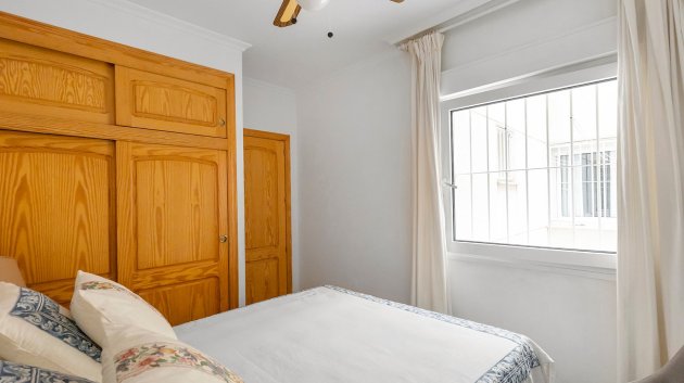 Reventa - Apartamentos -
La Mata - Playa