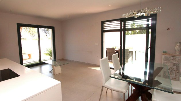 Reventa - Chalets -
Ciudad Quesada - Doña Pepa