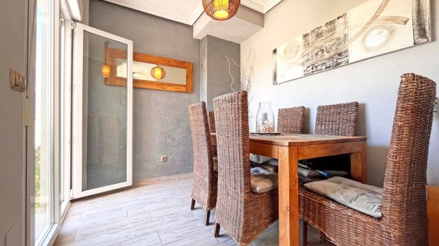 Reventa - Chalets -
Orihuela Costa - La Zenia