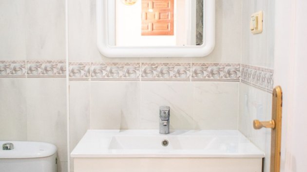 Resale - Apartments -
Torrevieja - Playa de los Naufragos