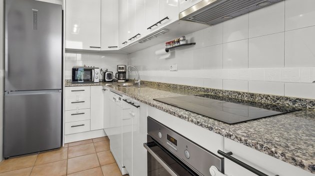 Reventa - Chalets -
Torre de la Horadada - Pueblo Latino