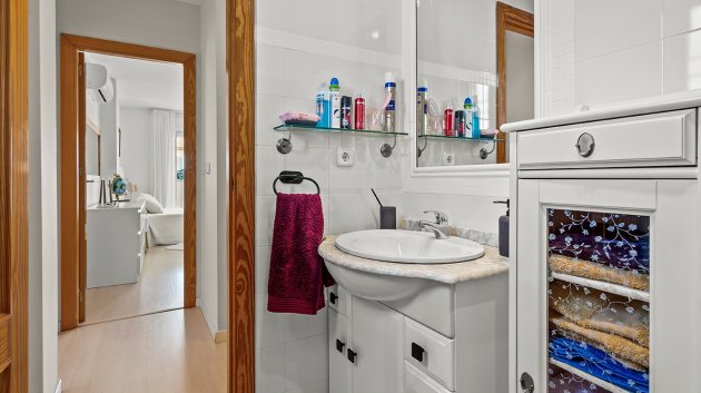 Reventa - Chalets -
Torre de la Horadada - Pueblo Latino