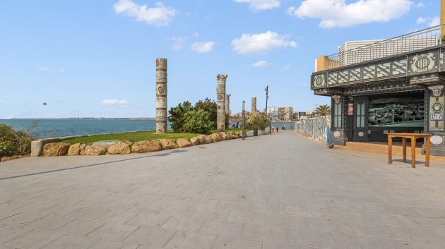 Reventa - Apartamentos -
Torrevieja - Playa del Cura