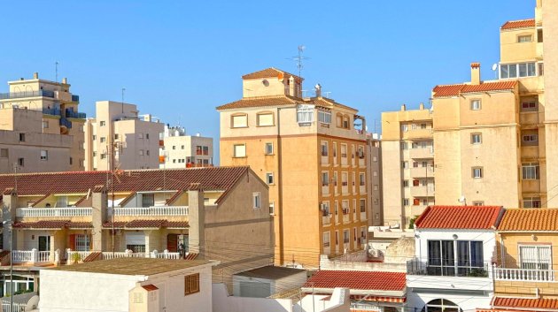 Reventa - Adosado -
Torrevieja