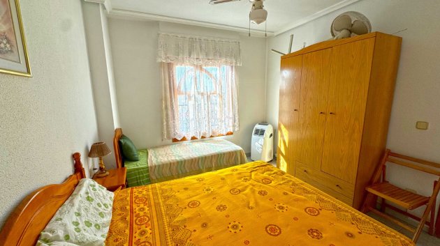 Reventa - Adosado -
Torrevieja