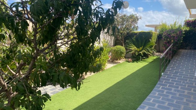 Reventa - Terraced house / Townhouse -
Orihuela Costa - Mil Palmeras