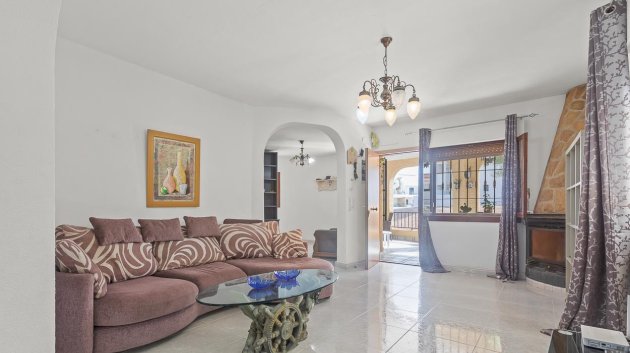 Reventa - Chalets -
Villamartín - Res. Las Filipinas