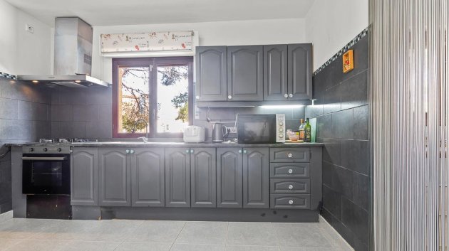 Reventa - Chalets -
Villamartín - Res. Las Filipinas