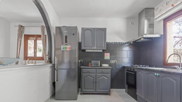 Reventa - Chalets -
Villamartín - Res. Las Filipinas