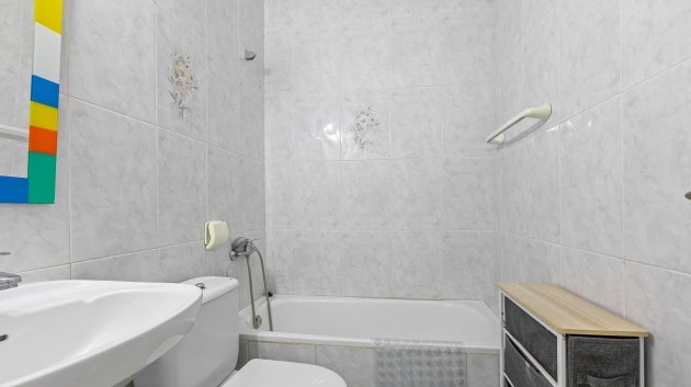 Reventa - Chalets -
Villamartín - Res. Las Filipinas