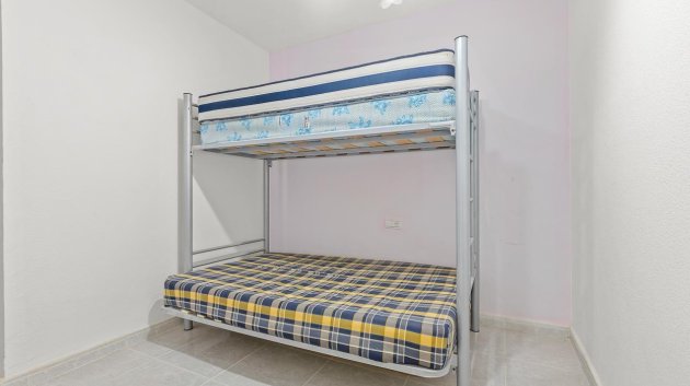 Reventa - Chalets -
Villamartín - Res. Las Filipinas