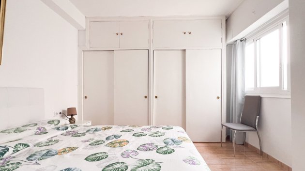 Reventa - Apartamentos -
Alicante - Center