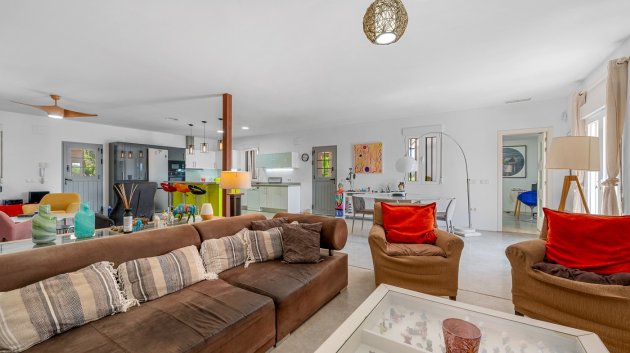 Revente - Villa -
Elche