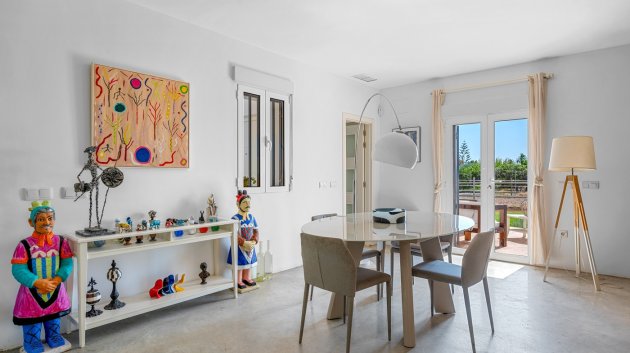 Revente - Villa -
Elche