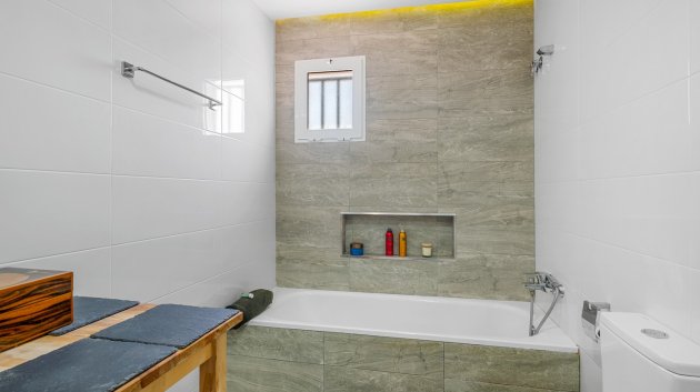 Revente - Villa -
Elche