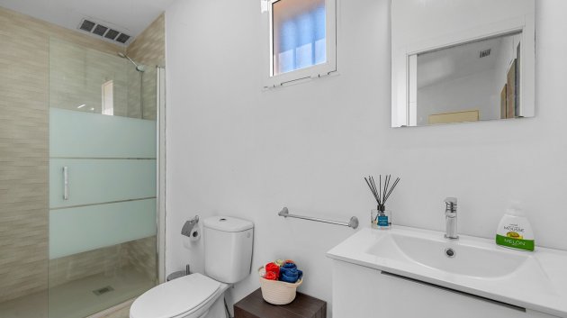 Revente - Villa -
Elche