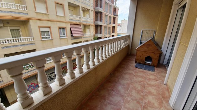 Reventa - Apartamentos -
Torrevieja - Playa del Cura
