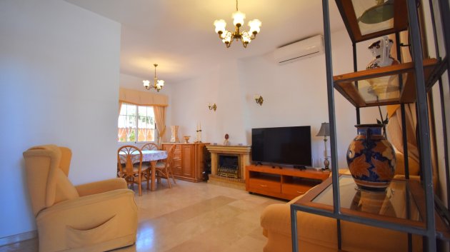 Reventa - Chalets -
Orihuela Costa - Playa Flamenca