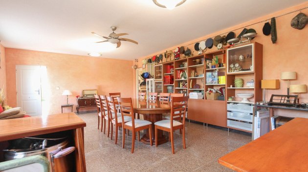 Resale - Villa -
San Vicente del Raspeig