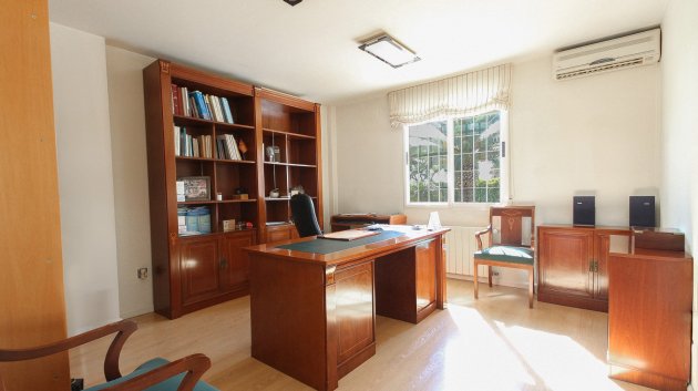 Resale - Villa -
San Vicente del Raspeig