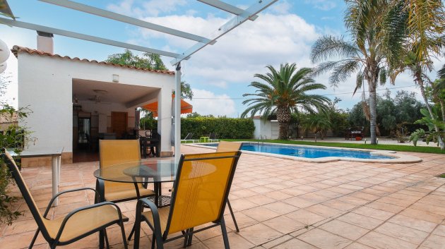 Resale - Villa -
San Vicente del Raspeig