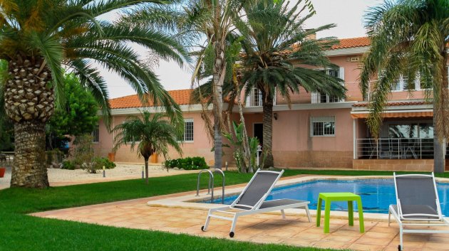 Resale - Villa -
San Vicente del Raspeig