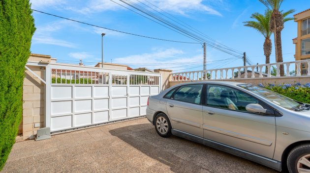 Reventa - Chalets -
Orihuela Costa - Punta Prima