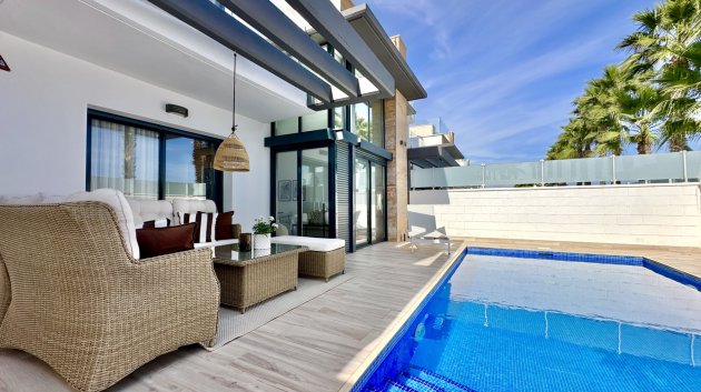 Resale - Villa -
Orihuela Costa - Lomas De Cabo Roig