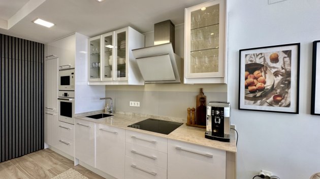 Resale - Villa -
Orihuela Costa - Lomas De Cabo Roig