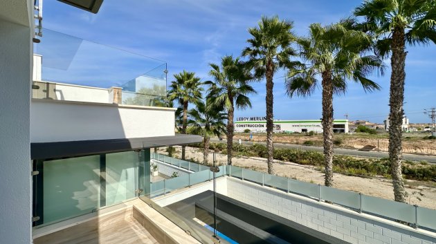 Resale - Villa -
Orihuela Costa - Lomas De Cabo Roig