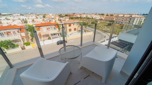Reventa - Apartamentos -
Orihuela Costa - La Zenia