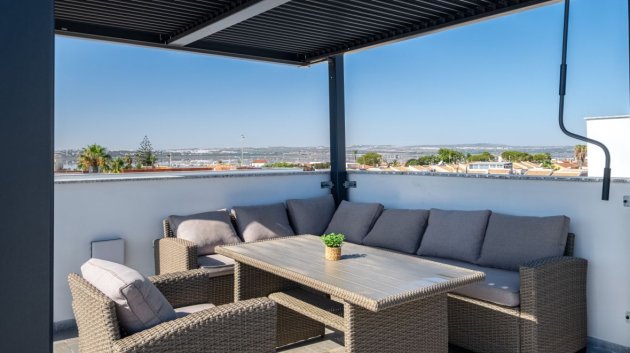 Reventa - Chalets -
Torrevieja - La Siesta