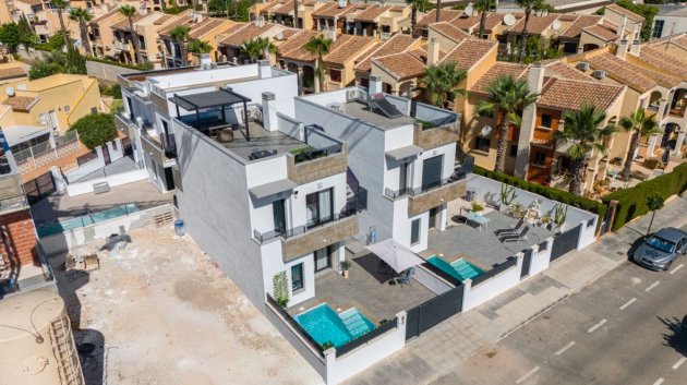 Reventa - Chalets -
Torrevieja - La Siesta