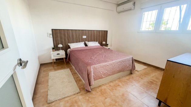 Resale - Apartments -
Orihuela Costa - Punta Prima